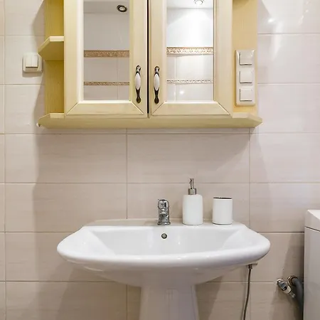 Apartment Apartments4rent Airport *