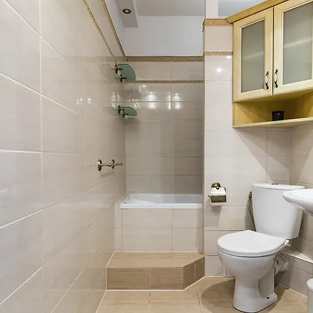 Apartments4rent Airport Apartment *